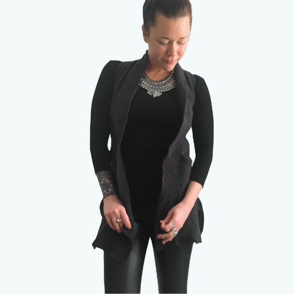 Aritzia Jackets & Blazers - 4/$20 Aritzia Wilfred grey merino Wool sleeveless cardigan sweater